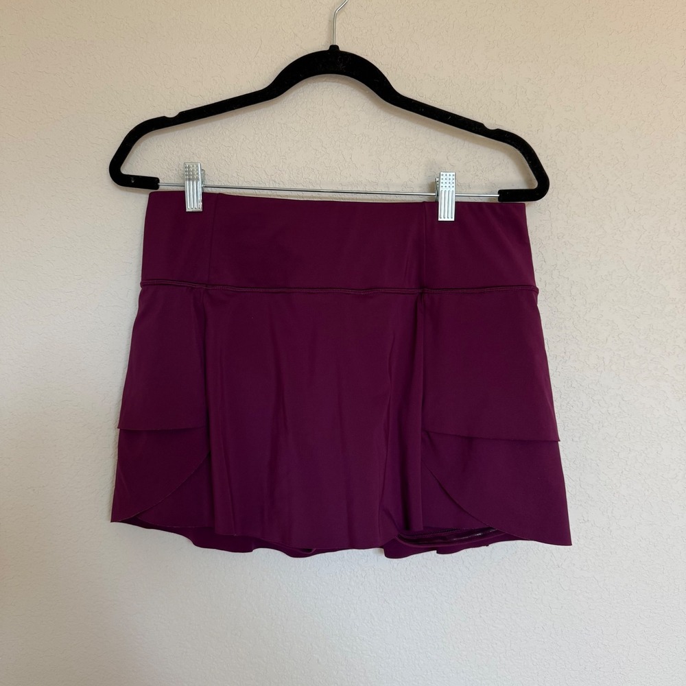 Athleta Momentum Skort Plum Purple Ruffle Back Athletic Skirt Tennis Activewear